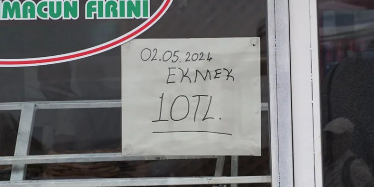 Malatya’da 200 gram pide 10 TL oldu