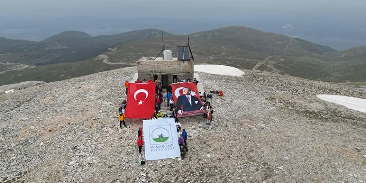 Osmangazili dağcılar Uludağ’ın zirvesinde