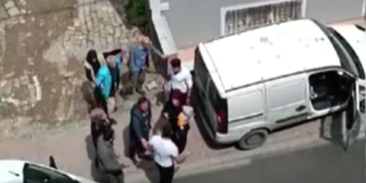 Yol verme tartışmasında birbirine girdiler