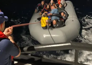 50’si çocuk 186 göçmen karaya çıkartıldı