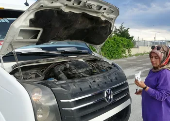 Şoförlükte erkeklere taş çıkartıyor