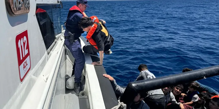 31 düzensiz göçmen kurtarıldı
