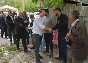 “Halkımız hizmetin en iyisine layık”