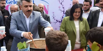 3’üncü Geleneksel Erguvan Bayramı başladı