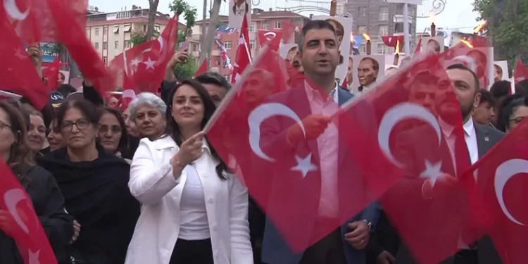 19 Mayıs Kartal’da coşkuyla kutlandı