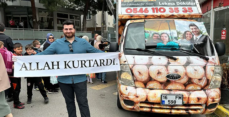 Sevgilisi terk edince lokma dağıttı