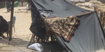 İsrail Refah’ta çadır kampı vurdu