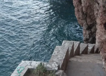 Genç kızın manzara keyfi hastanede bitti