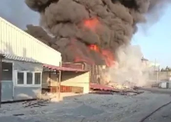 Kahramanmaraş’ta korkutan lastik yangını