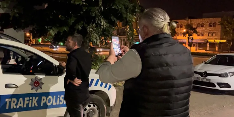 Polisin sabır sınavı kamerada