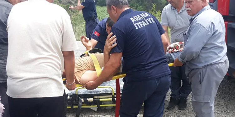 Çapa yaparken ayağını makineye kaptıran adamı itfaiye kurtardı
