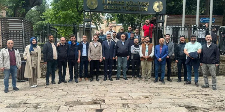 Muradiye Külliyesine ziyaretçi akını