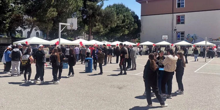 Cumhuriyetin 100. yılı Sergisinde Bursa