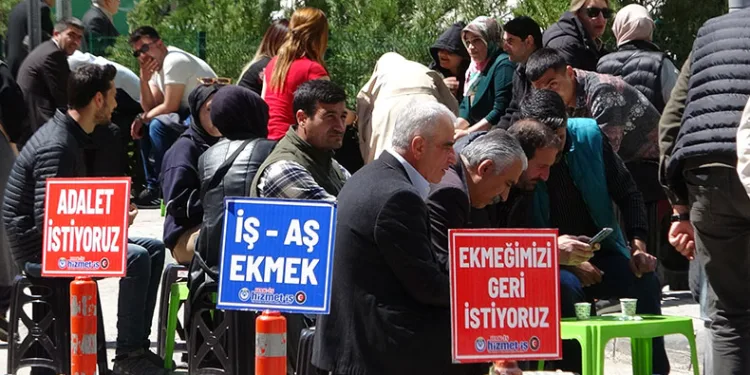 Van’daki işçilerin protestoları 9’uncu gününde