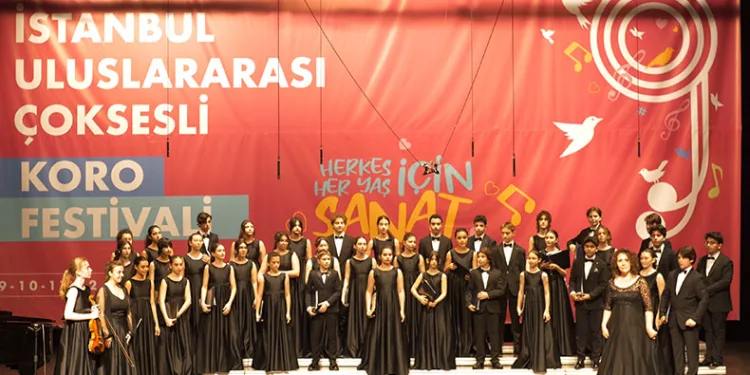 Devlet Konservatuvarı Çocuk Korosu’na çifte ödül