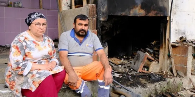 7 yıl önce elleriyle yaptıkları ev kül oldu