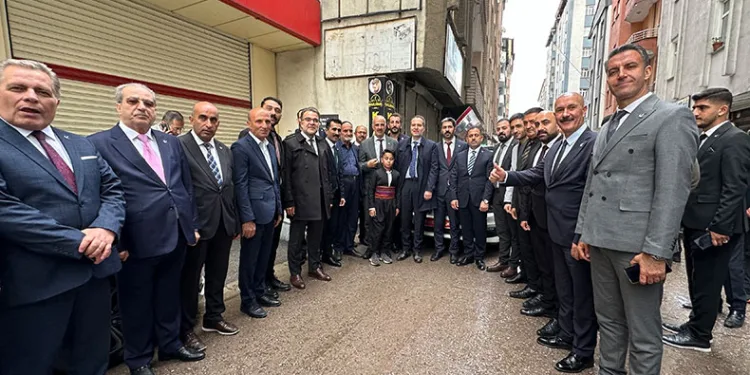 “Hakkari’de belediye almak, 10 belediye almakla eş değer”