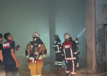 Düzce’de parke atölyesinde yangın