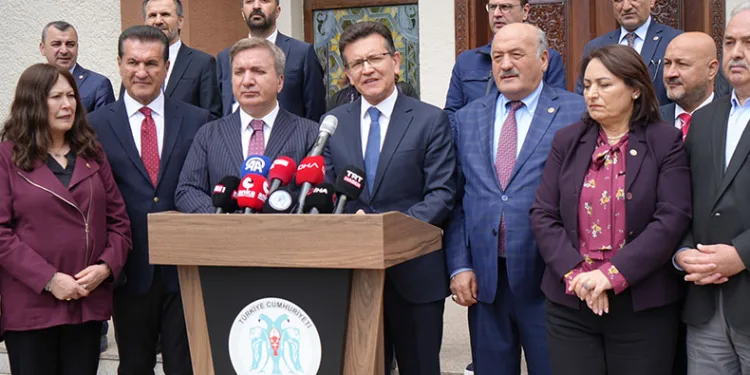 İliç Maden Kazasını Araştırma Komisyonu Erzincan’da toplandı