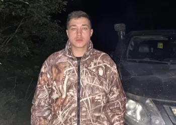 Başından silahla vurulan genç hayatını kaybetti