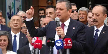 “Kim hakkını arıyorsa yanında olacağız”
