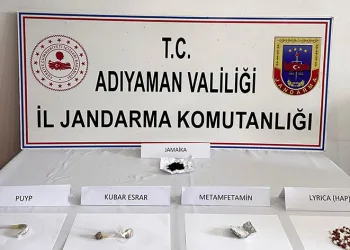 Uyuşturucuyla yakalanan 5 kişi gözaltına alındı