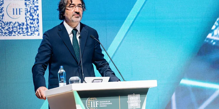 “Finans sektörü iklim risklerine yüksek oranda maruz kalıyor”