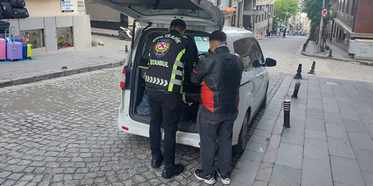 Avrasya Tüneli’nde tek tekerlek üzerinde gitti