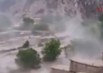 Afganistan’ı yine sel vurdu