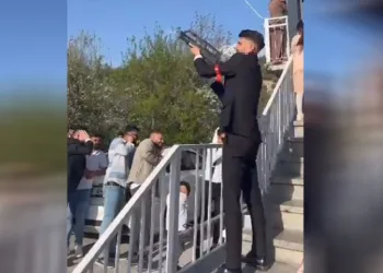 Düğünde havaya ateş açan damat yakalandı