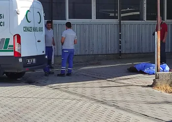 Sabah işe gelen esnaf buldu