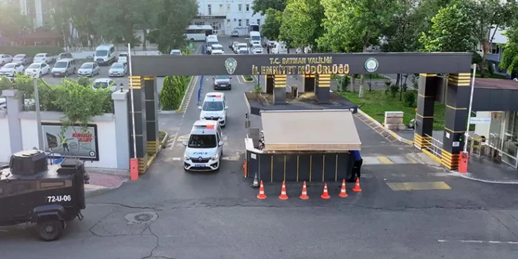 Batman’da “siber sapık” operasyonu