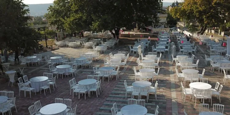 Evlenecek gençlere düğün salonu ücretsiz