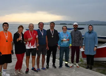 İznik’te anlamlı triatlon