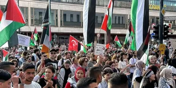 Berlin’de Filistin’e destek yürüyüşü