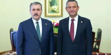 Destici’den Özgür Özel’e ziyaret