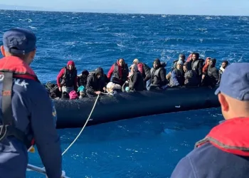 37 düzensiz göçmen kurtarıldı