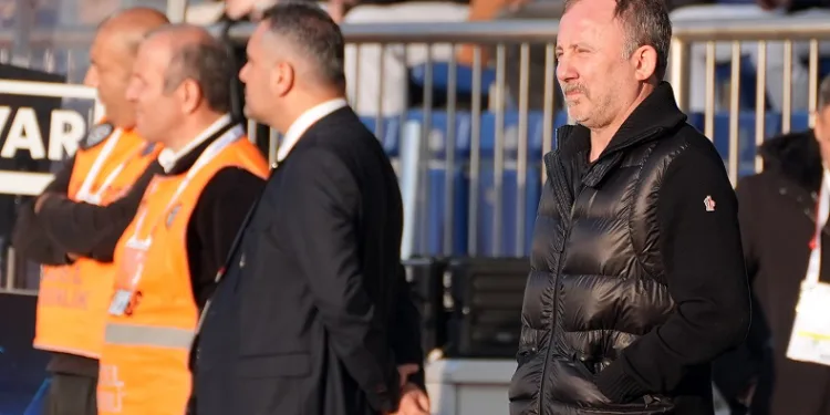 Antalyaspor Teknik Direktörü Sergen Yalçın: “Kaybettiğimiz için üzgünüz”