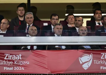 Gençlik ve Spor Bakanı Osman Aşkın Bak: “Güzel ve sonlara doğru heyecanlı bir müsabaka oldu”
