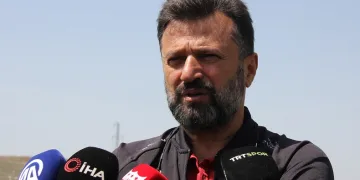 Sivasspor Teknik Direktörü Bülent Uygun: “Kimin şampiyon olacağı bizi ilgilendirmez”