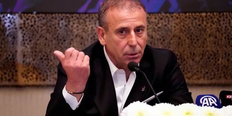 Abdullah Avcı: “Trabzonspor her zaman yarışmak zorundadır”