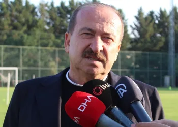 Gaziantep FK Başkanı Memik Yılmaz'dan TFF'nin belirlediği seçim tarihine destek
