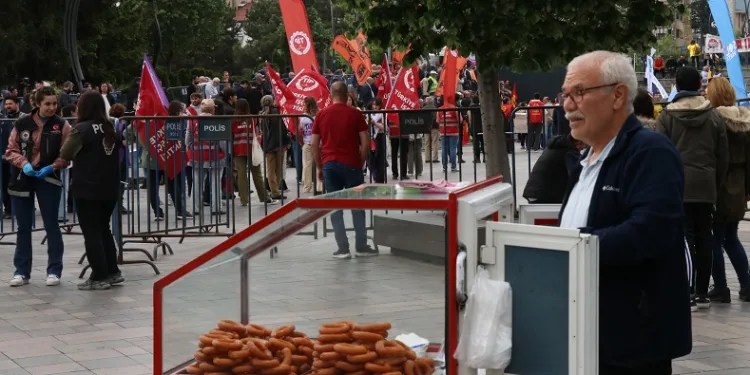 Bolu’da 1 Mayıs kutlandı