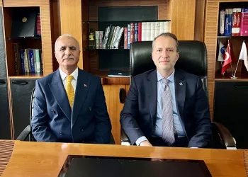 Yeniden Refah Partisi Genel Başkanı Fatih Erbakan, teşekkür ziyareti için Ağrı’da