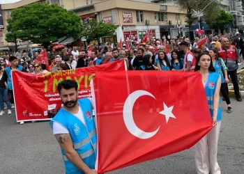 1 Mayıs Erzincan’da kutlandı