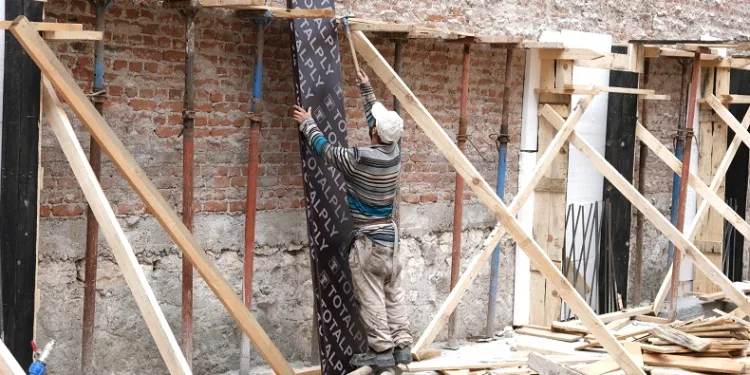 İnşaat ve temizlik işçileri 1 Mayıs’ı çalışarak geçirdi