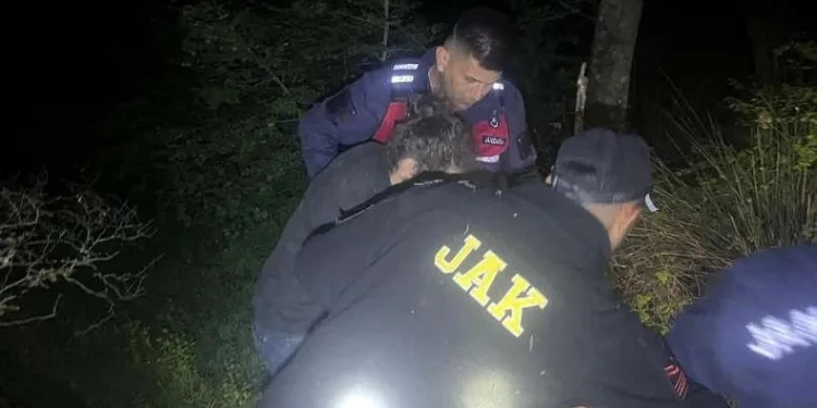 Bursa'nın Longoz ormanında kaybodu, 4,5 saat sonra bulundu