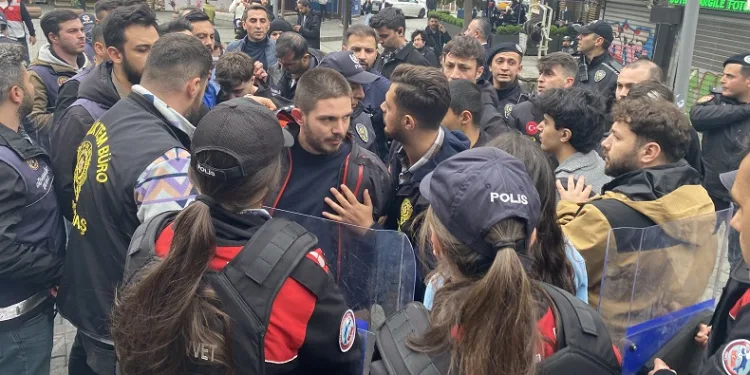 Beşiktaş’ta eylem yapmak isteyen 6 kişi gözaltına alındı
