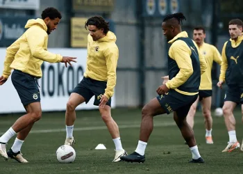 Fenerbahçe, Konyaspor maçı hazırlıklarına başladı