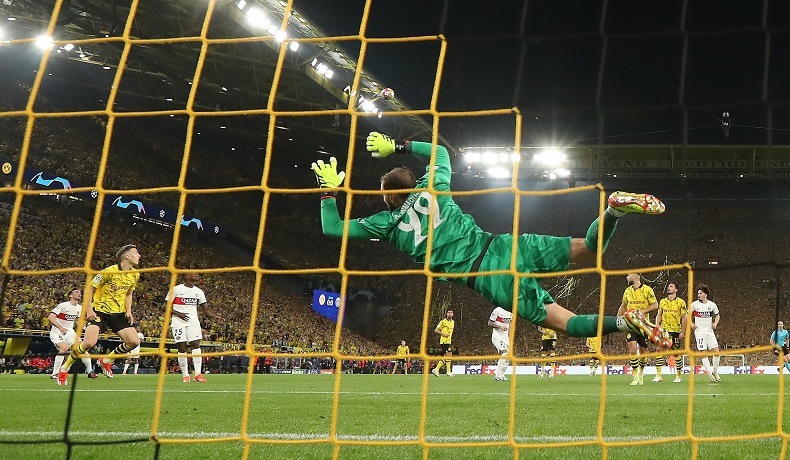 UEFA Şampiyonlar Ligi: Borussia Dortmund: 1 - Paris Saint-Germain: 0
